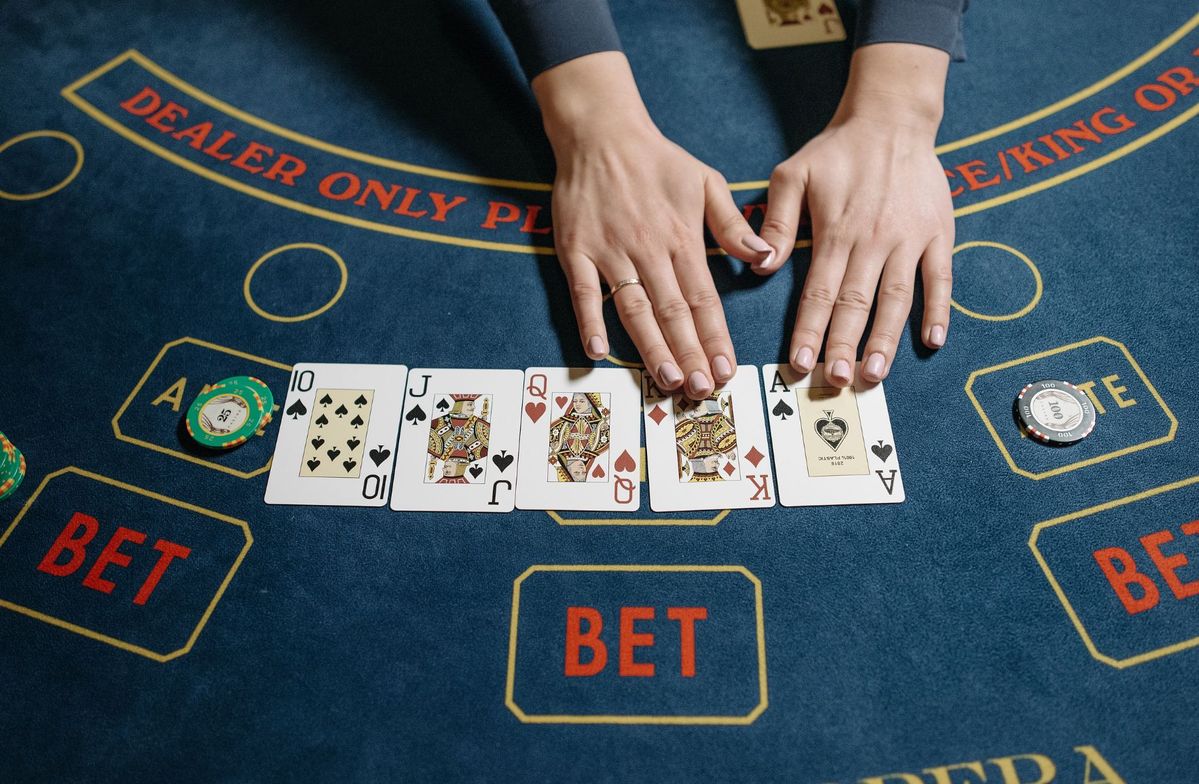 پاکستان میں Golden 777 Slots APK قانونی ہے۔